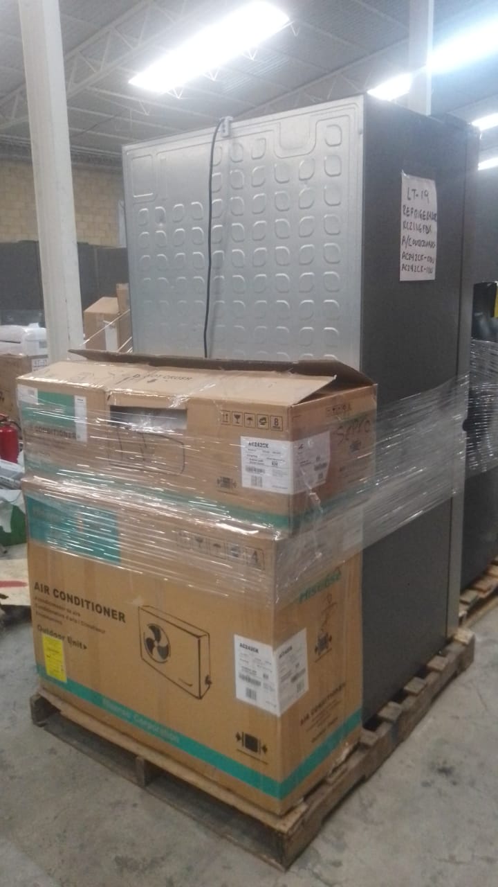 Lote conformado por:  1 REFRIGERADOR - 1 MINI SPLIT - 1 AIRE ACONDICIONADO