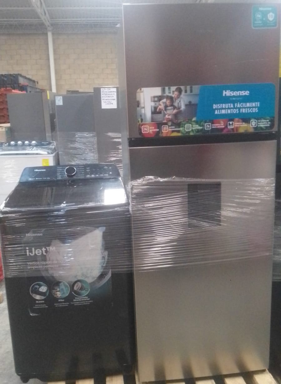 Lote conformado por: 1 REFRIGERADOR - 1 LAVADORA