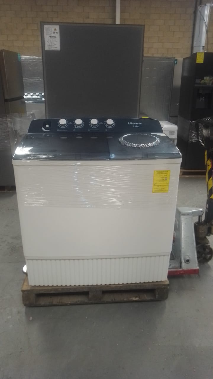 Lote conformado por: 1 REFRIGERADOR - 1 LAVADORA
