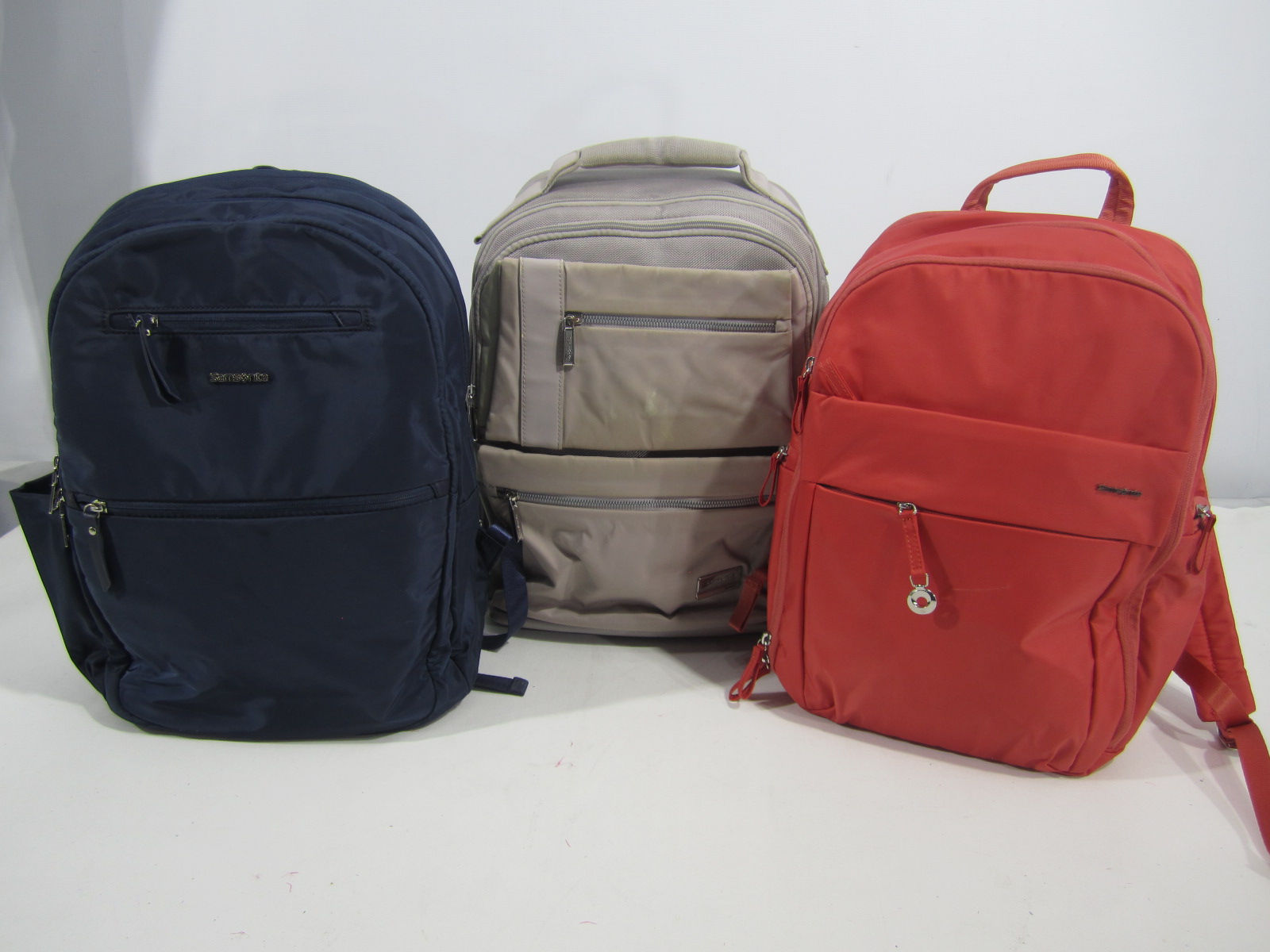 3 PZAS MOCHILAS MARCA RECONOCIDA