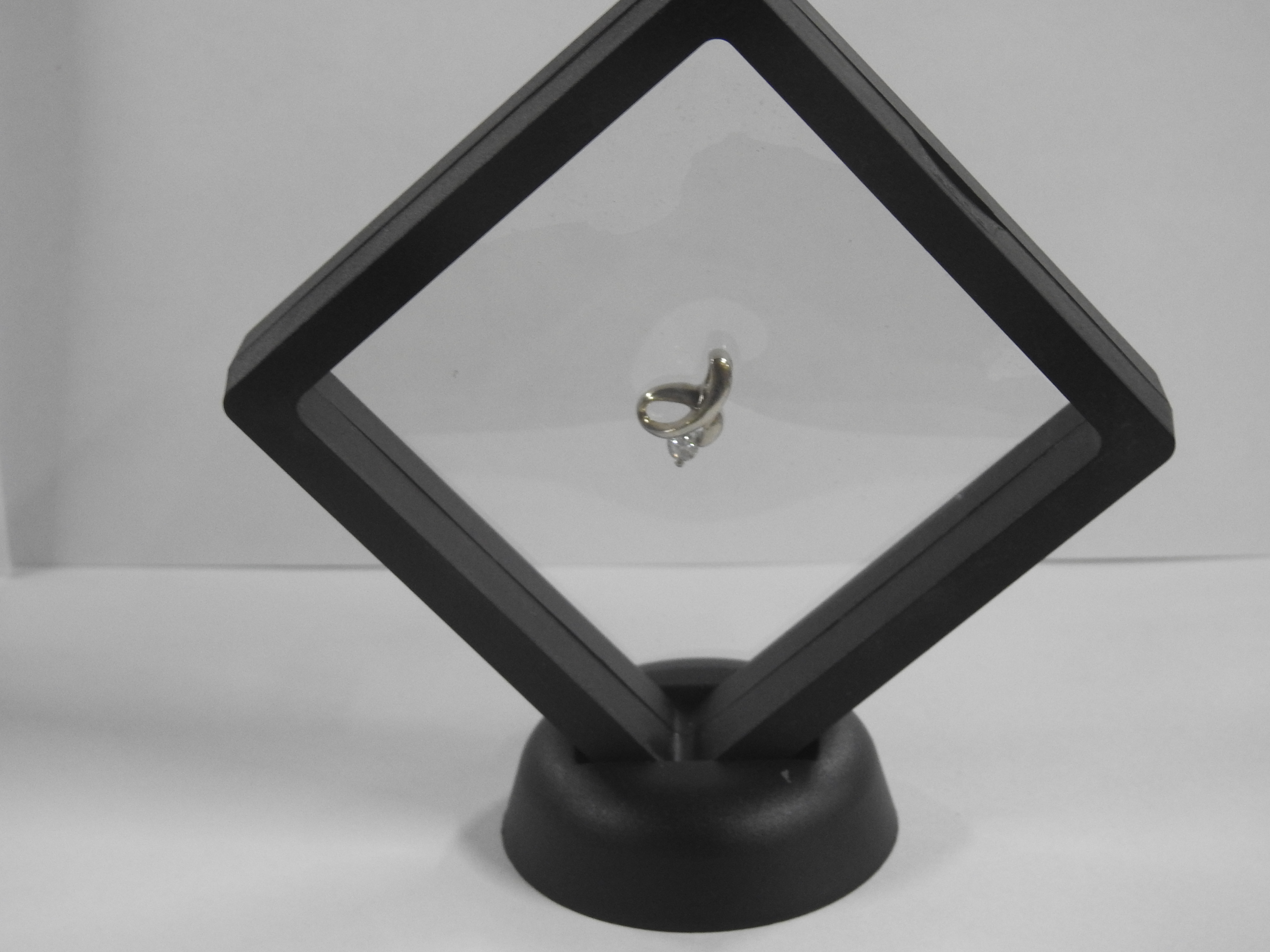 1 PZA DE JOYERIA CLASICA PARA COLECCI�N