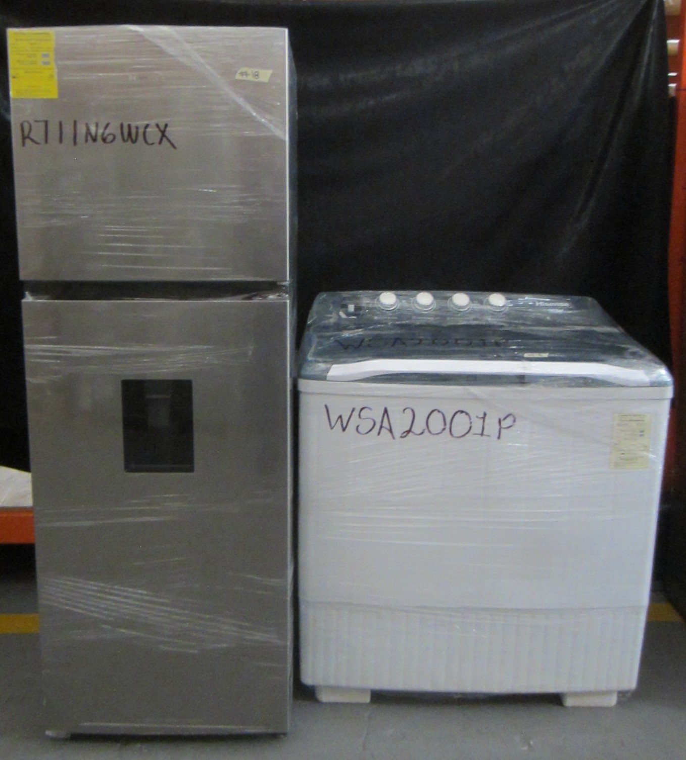 1 LAVADORA Y 1 REFRIGERADOR