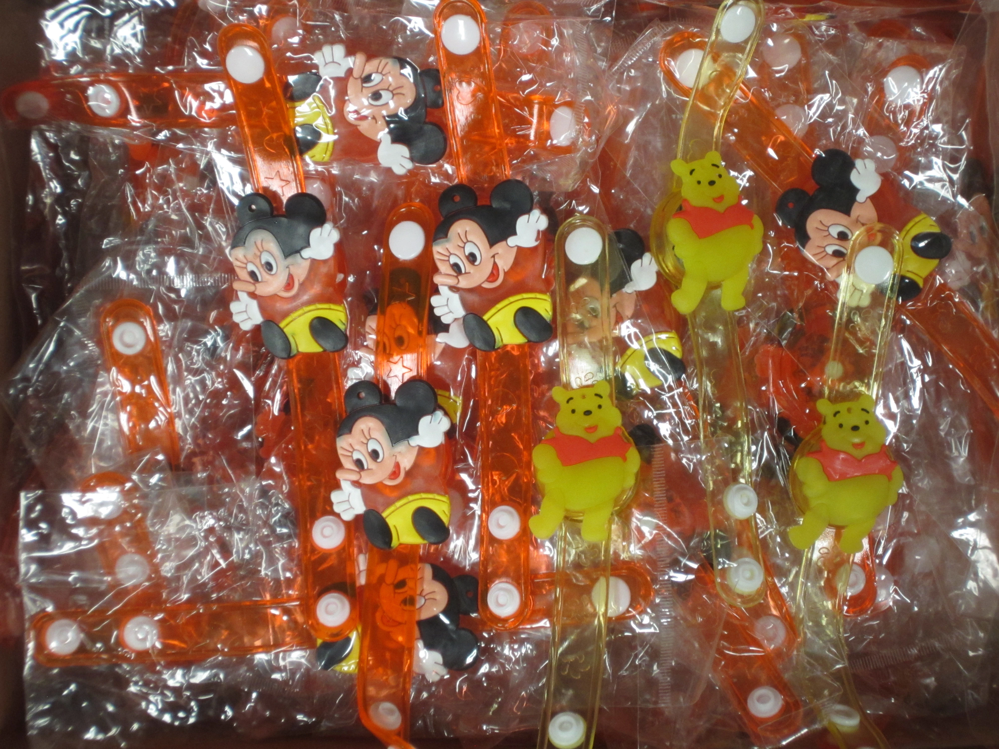 1200 PZAS APROX PULSERA INFANTIL