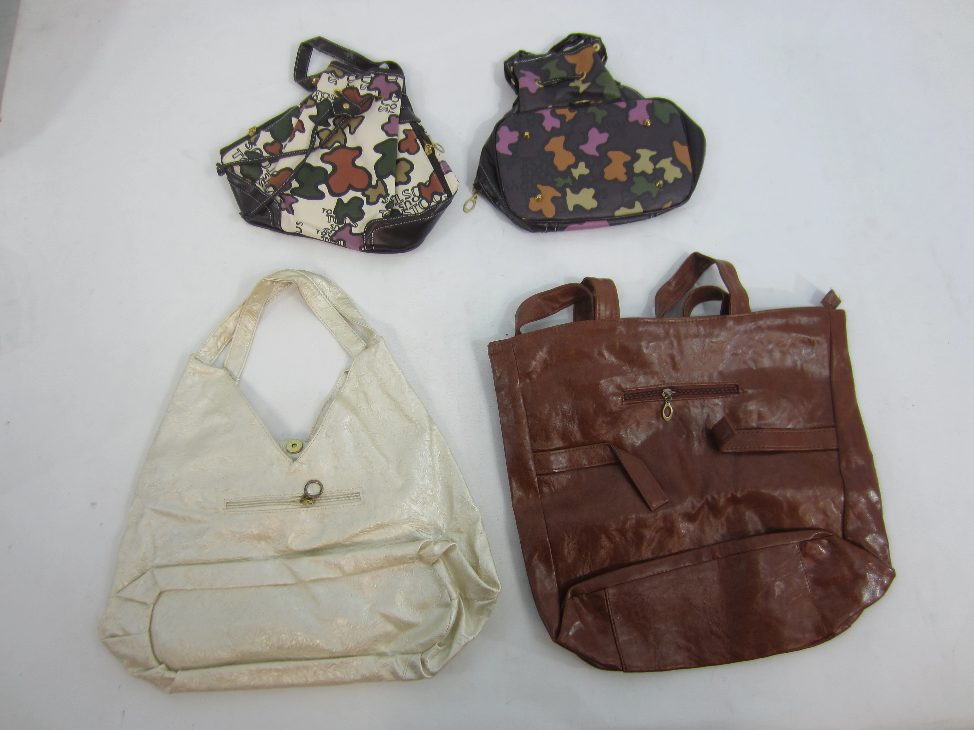 50 PZAS APROX BOLSAS DE MANO