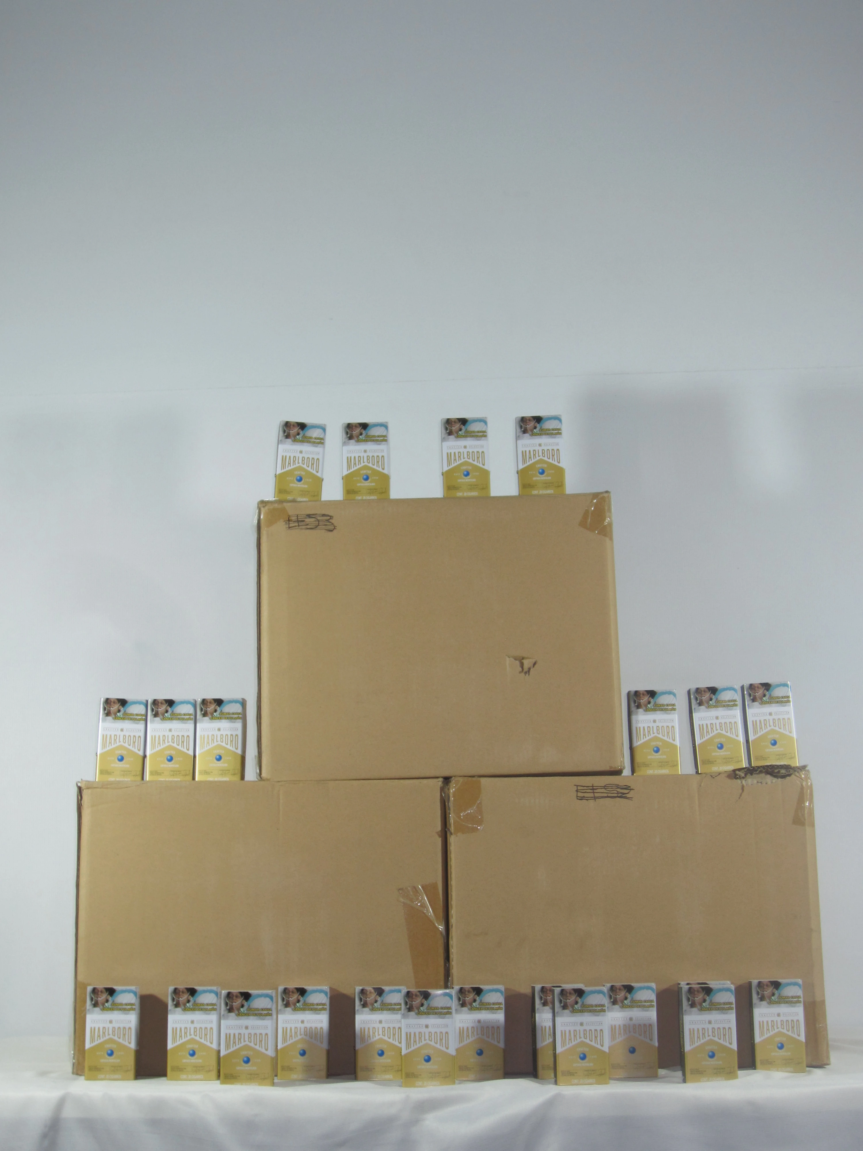 900 PZAS ESTUCHE METALICO DE LAMINA PROMOCIONAL PARA FUMADORES COLOR AMARILLO