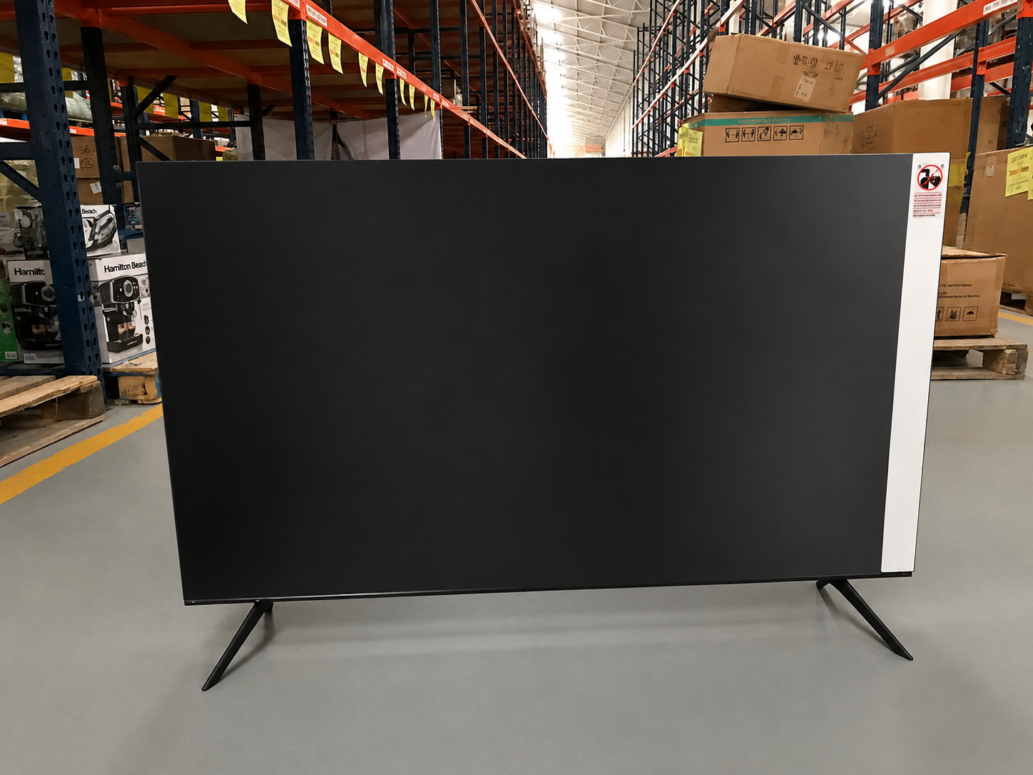 1 PANTALLA TV 65" - 1 PANTALLA TV 50"