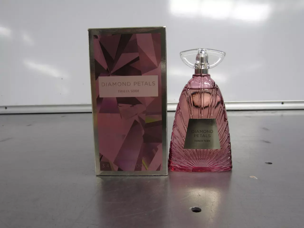 APROX. 20 PZAS. PERFUMES ORIGINALES DE MARCA RECONOCIDA.