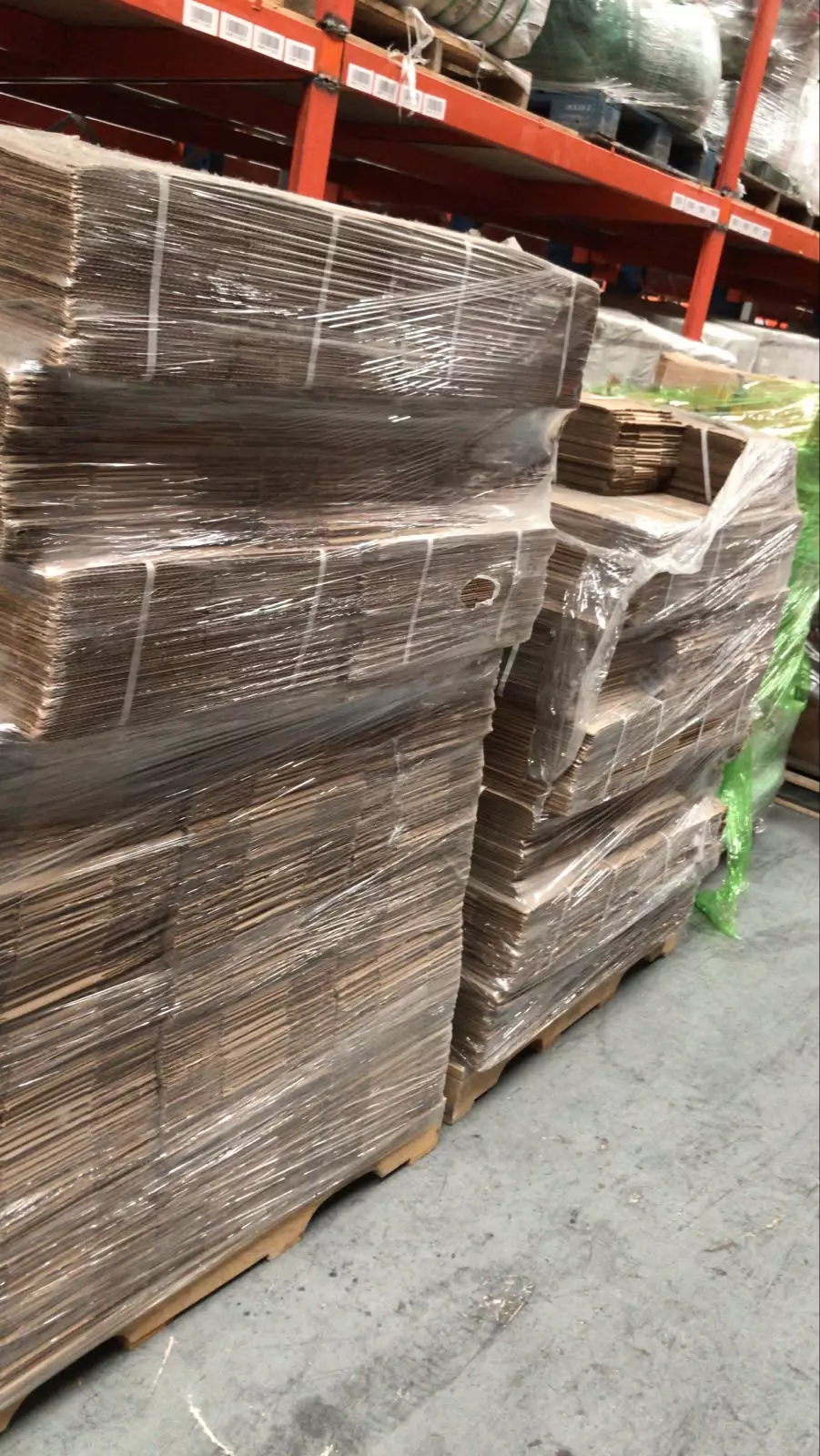 191 KG DE CAJAS DE CARTON.