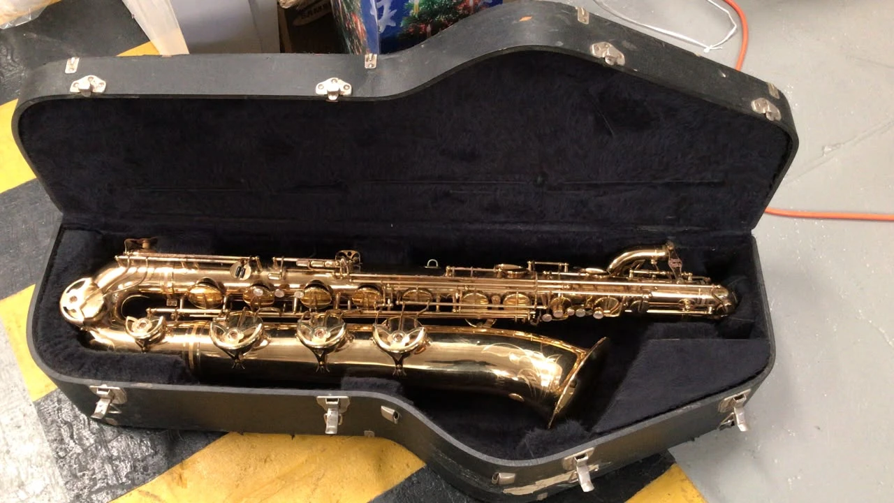 1 SAXOFÓN.