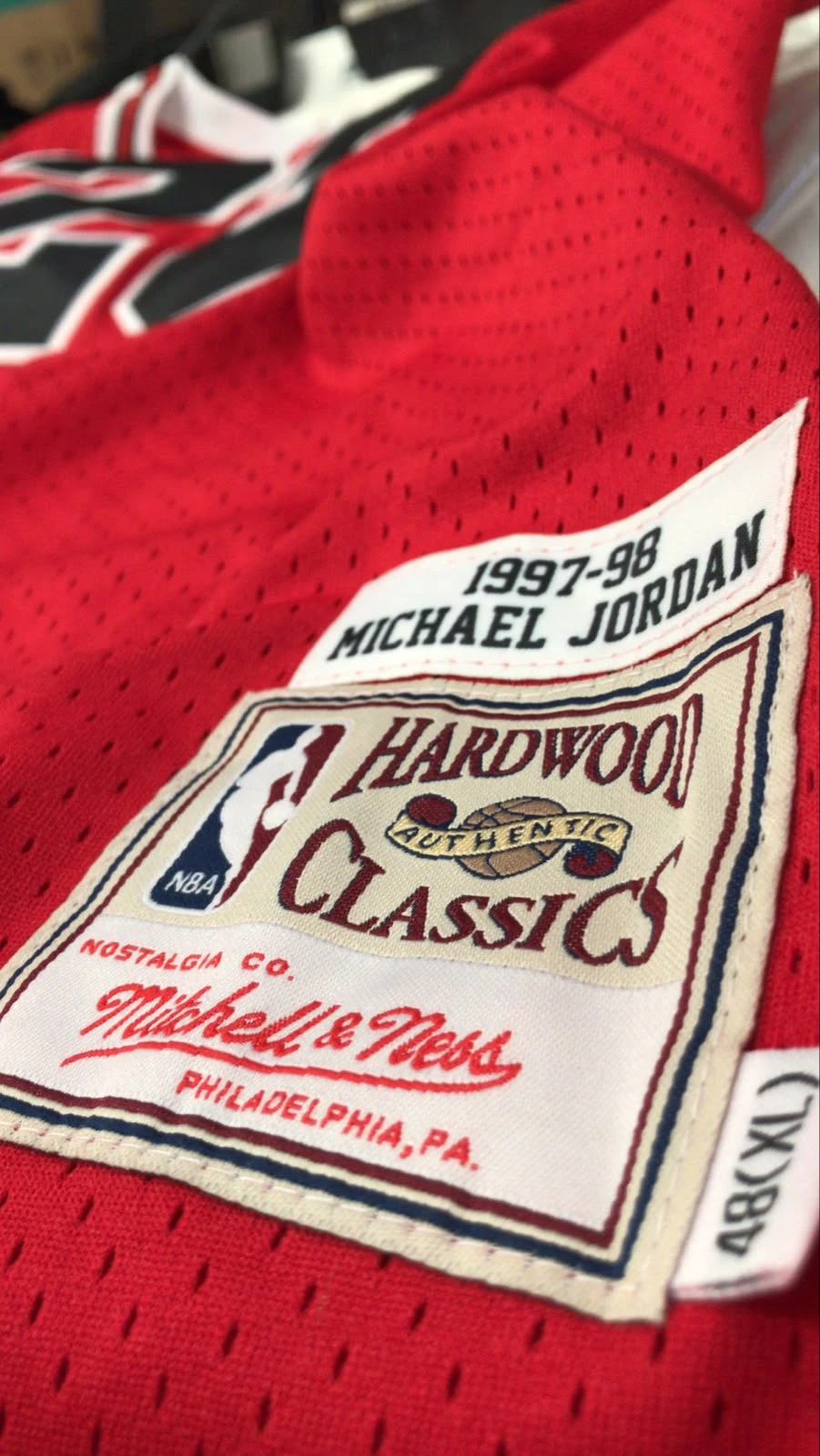 JERSEY ROJO MICHAEL JORDAN #23, ESTILO CHICAGO BULLS.