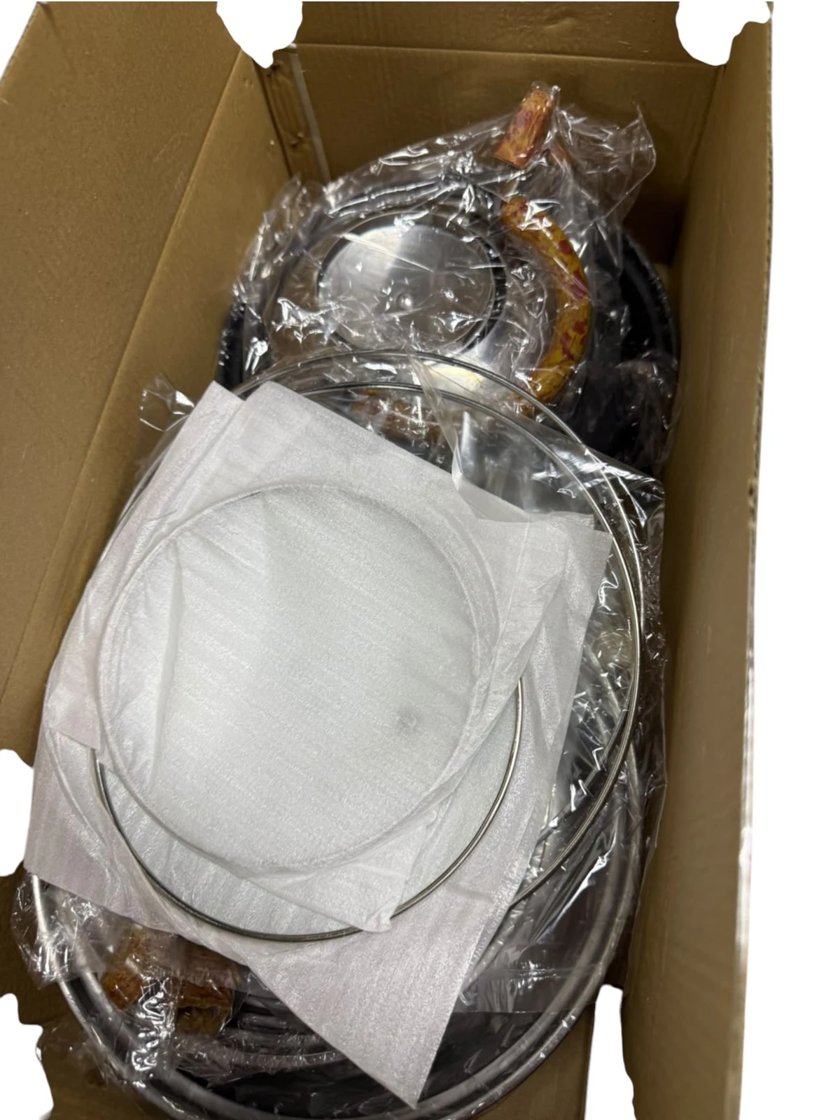 4 SETS DE COCINA.