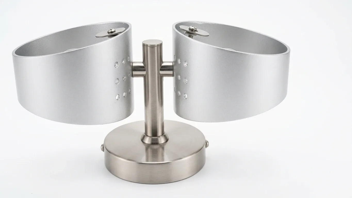 4 PZAS. LÁMPARA COLGANTE DE TECHO - 6 PZAS LÁMPARAS DE ALUMINIO.