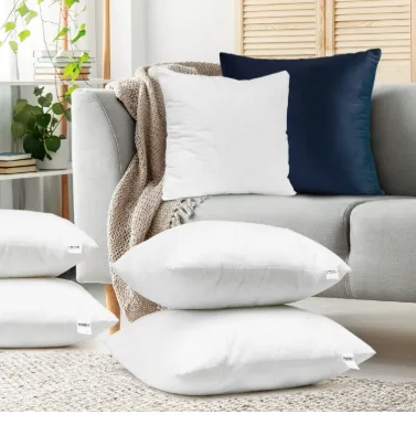 6 PZAS. DE ALMOHADAS.