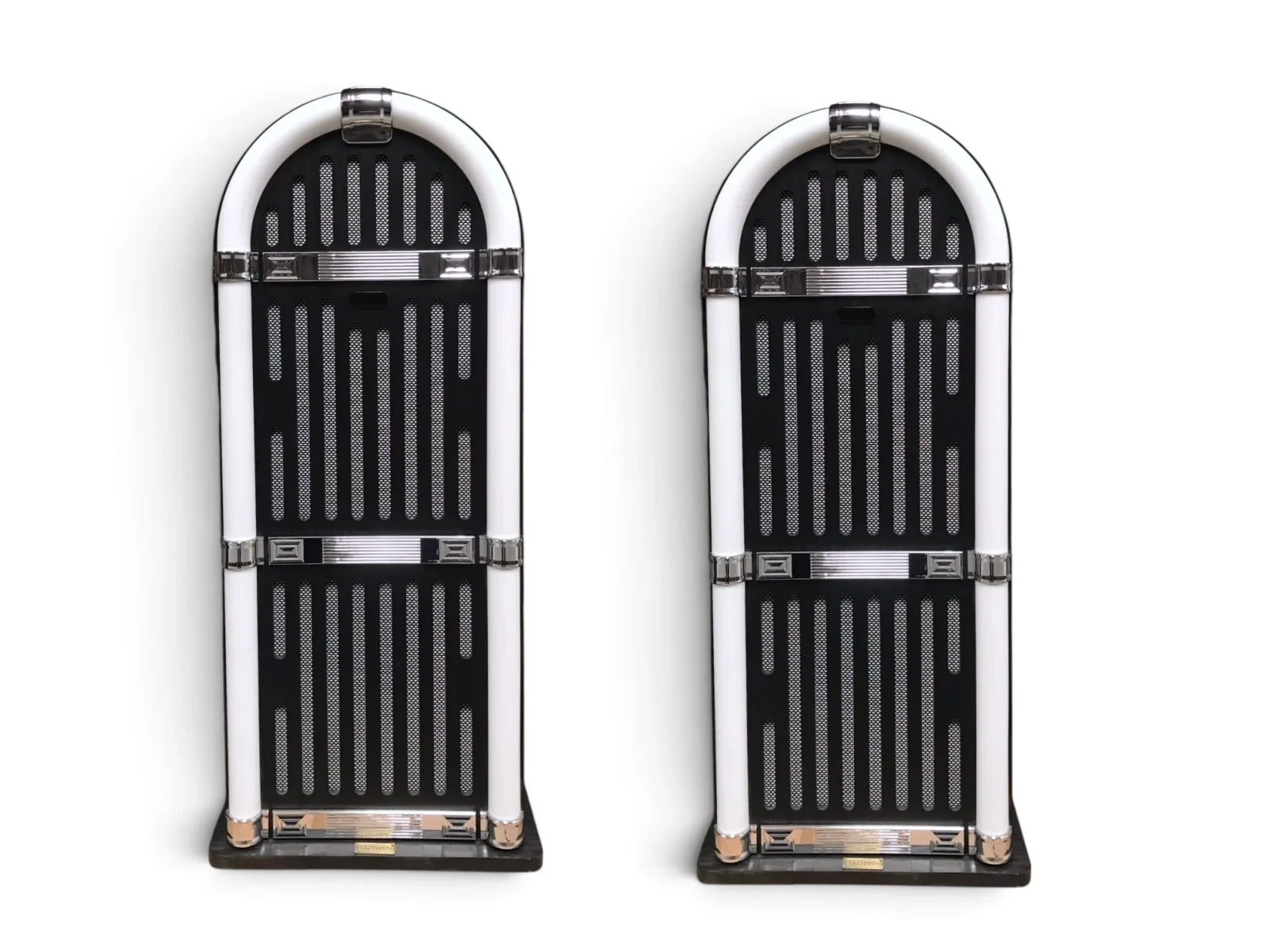 2 BOCINAS ROCKOLA RETRO BLUETOOTH AR3006.