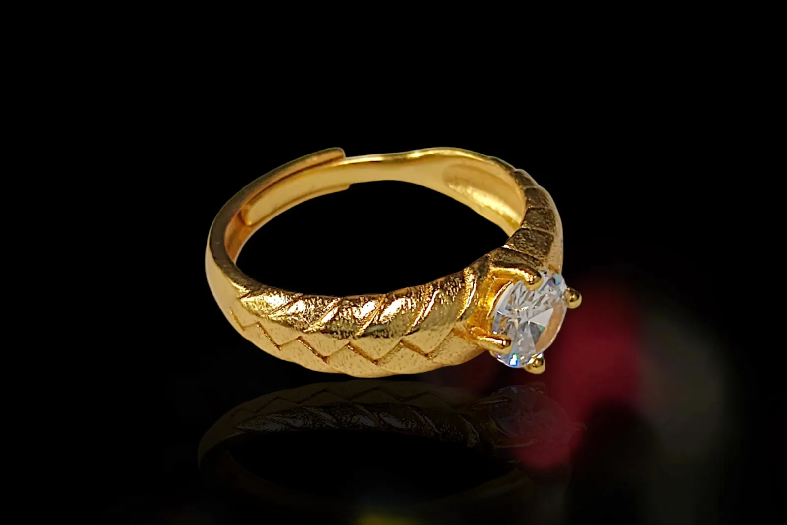 ANILLO CON PIEDRA BRILLANTE - PULSERA DE DISEÑO DE LEOPARDO  JOYERÍA FINA DE BISUTERÍA DE ALTA RESISTENCIA Y DURABILIDAD.